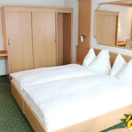 Eden Hotel
