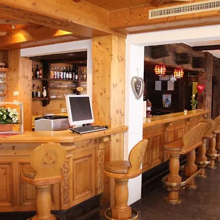 Eden Hotel