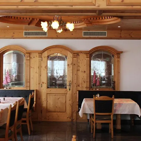 Eden Hotel Saas-Grund